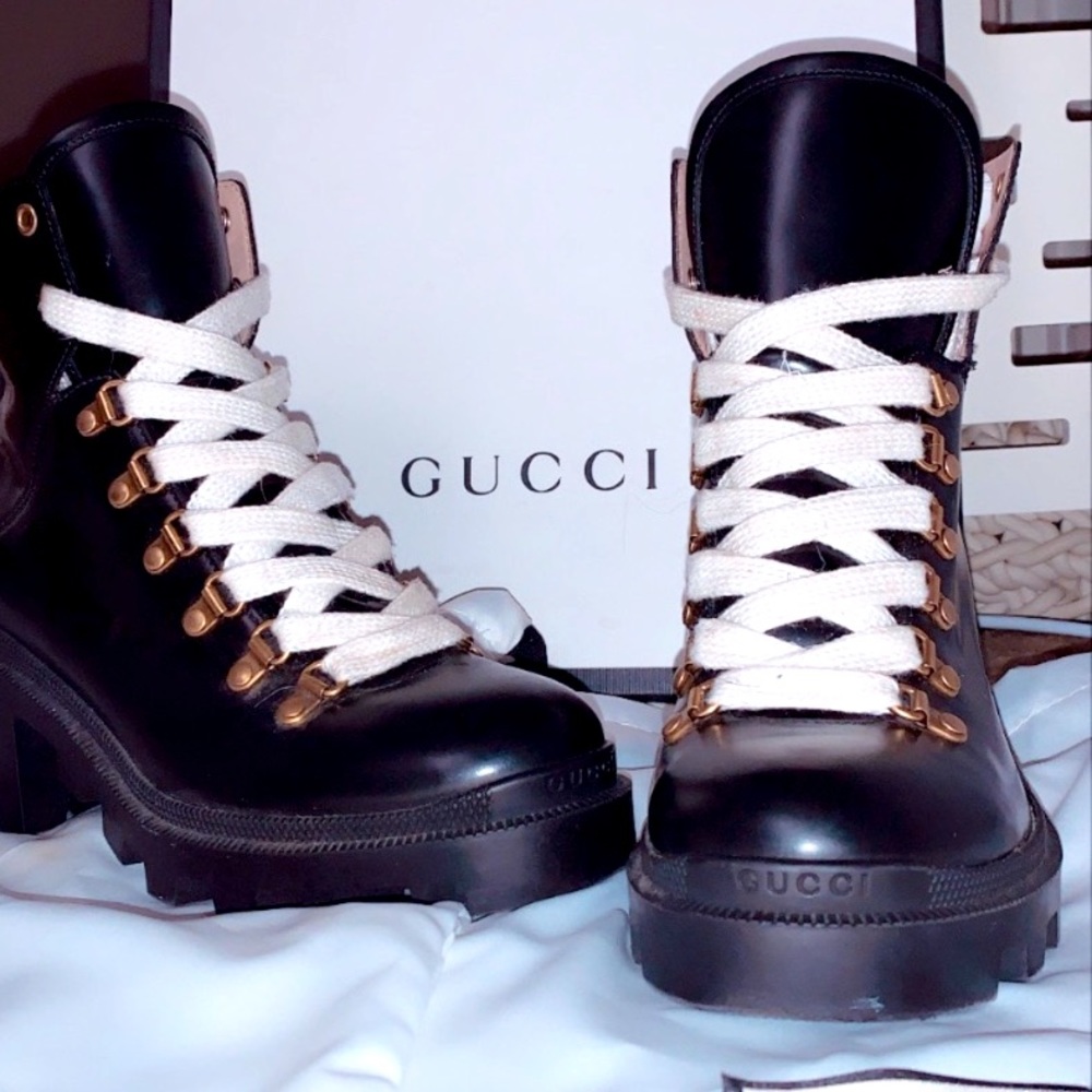 Black and white Gucci ankle boots in size 38+.